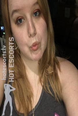 melleniite Escort Liepaja